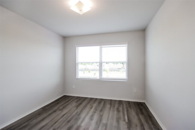 Building Photo - 22298 Porter Mountain Trl
