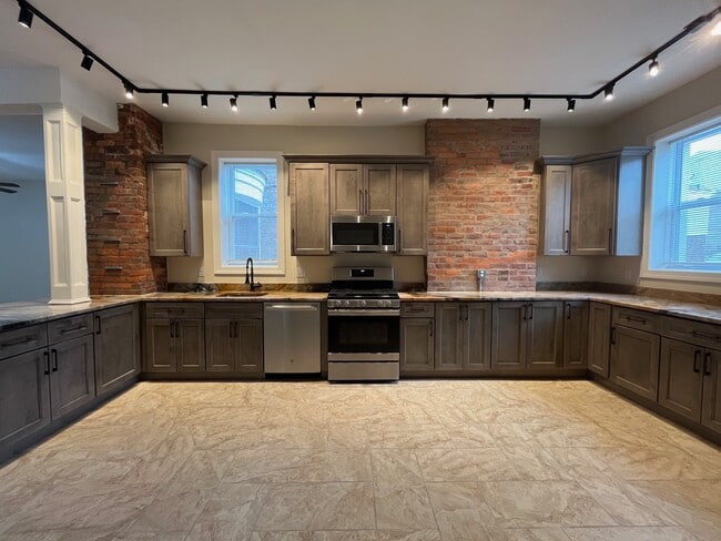 Building Photo - 6712 McPherson Blvd