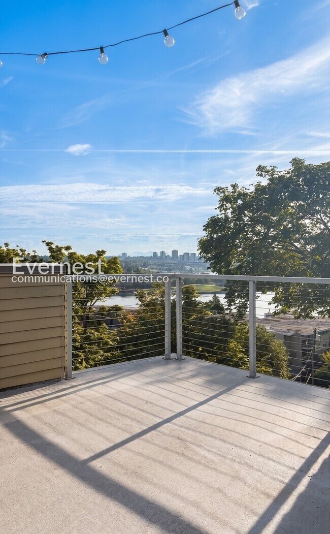 Building Photo - PROMO: Get 50% Off the First Full Month’s Rent when you Move In by 8/15/2026!/3-Bed/2.5-Bath Mode...