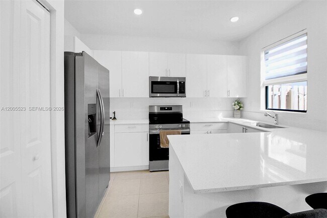 Building Photo - 12866 SW 232nd Ln