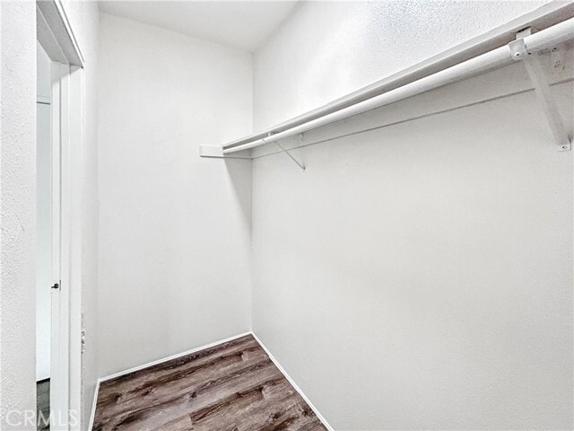 Building Photo - 825 W 40th Pl