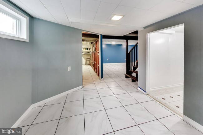 Building Photo - 7215 Normandy Ln