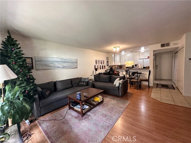 Building Photo - 424 Orange Blossom