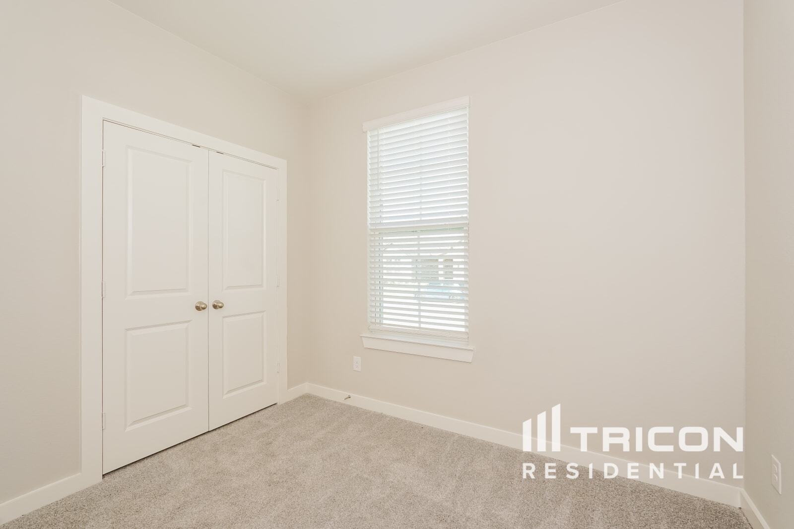 Building Photo - 2533 Finch Holw Dr