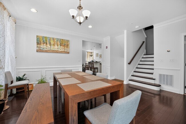 Building Photo - Spacious 3BR Condo in Westborough