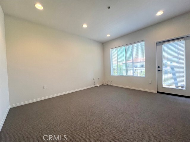 Building Photo - 6020 S Seabluff Dr