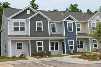 Building Photo - 110 Chandler Ct