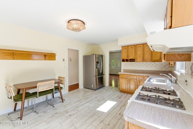 Building Photo - 506 Woodland Rd