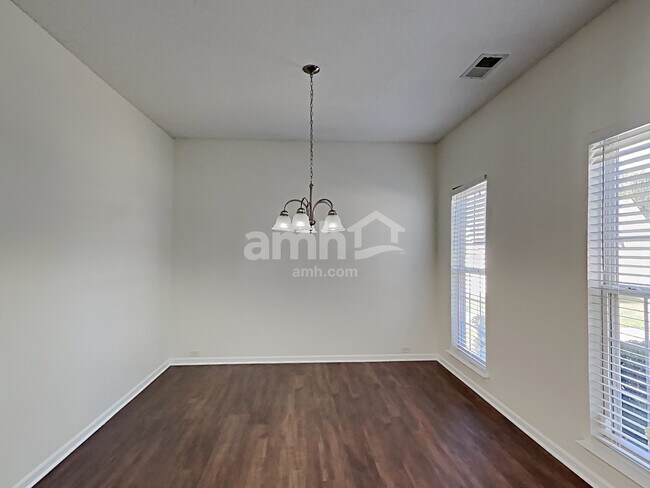 Building Photo - 3927 Bayse Ct