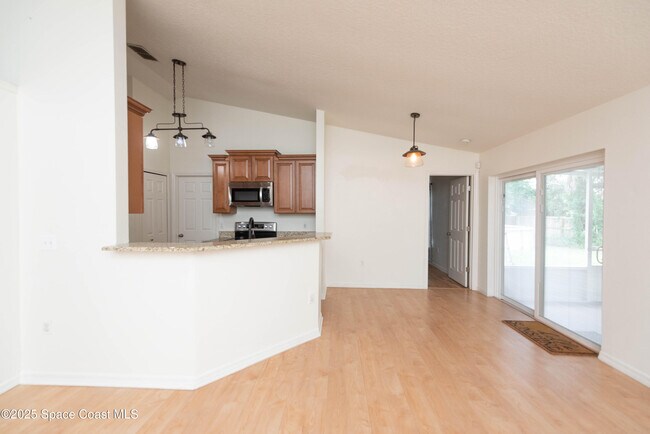 Building Photo - 6121 Corning Rd
