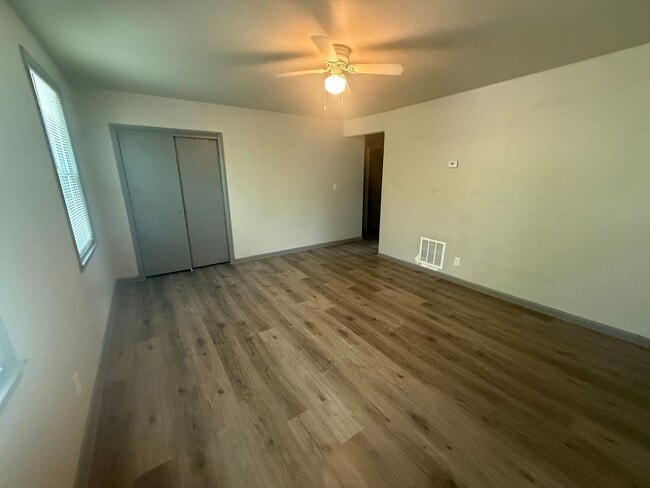 Building Photo - 3405 Frankford Ave
