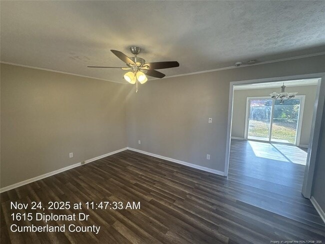 Building Photo - 1615 Diplomat Dr