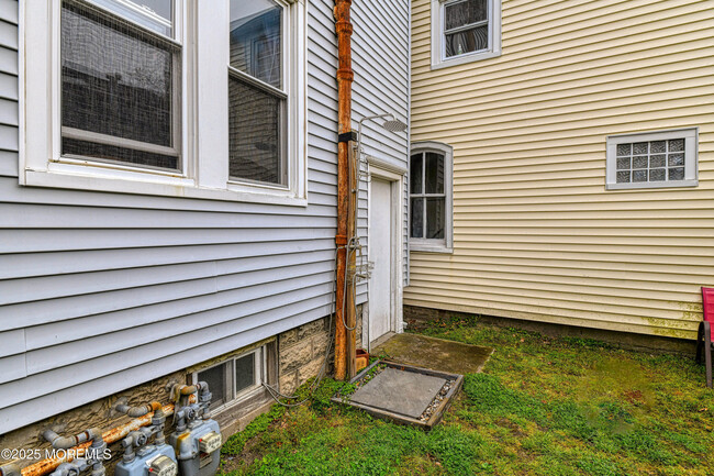 Building Photo - 68 Mt Tabor Way