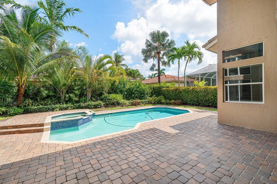 Building Photo - 6641 Conch Ct