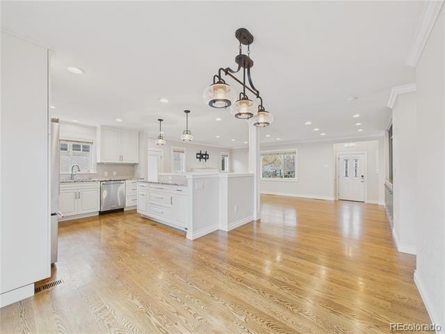 Building Photo - 1356 S Milwaukee St