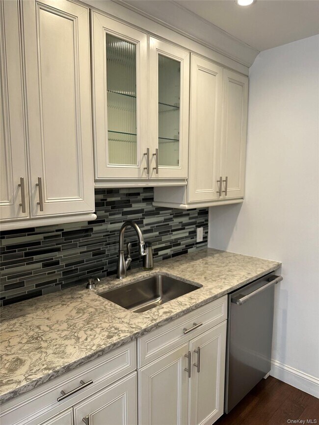 Building Photo - 280 Terry Rd