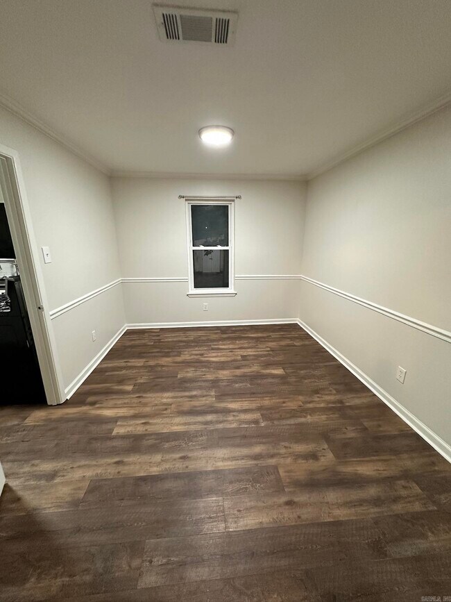 Building Photo - 7501 Oak Ridge Rd