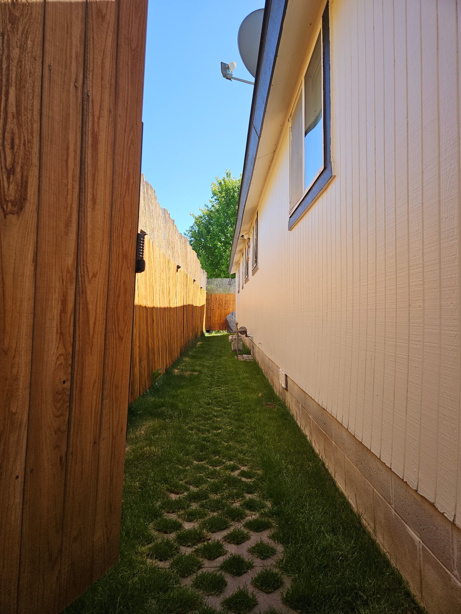 Building Photo - 5145 Quinella Ct