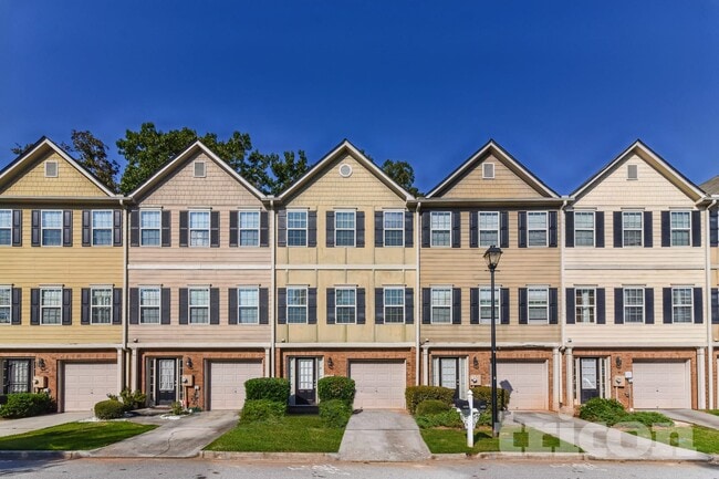 Building Photo - 1470 Knights Trail