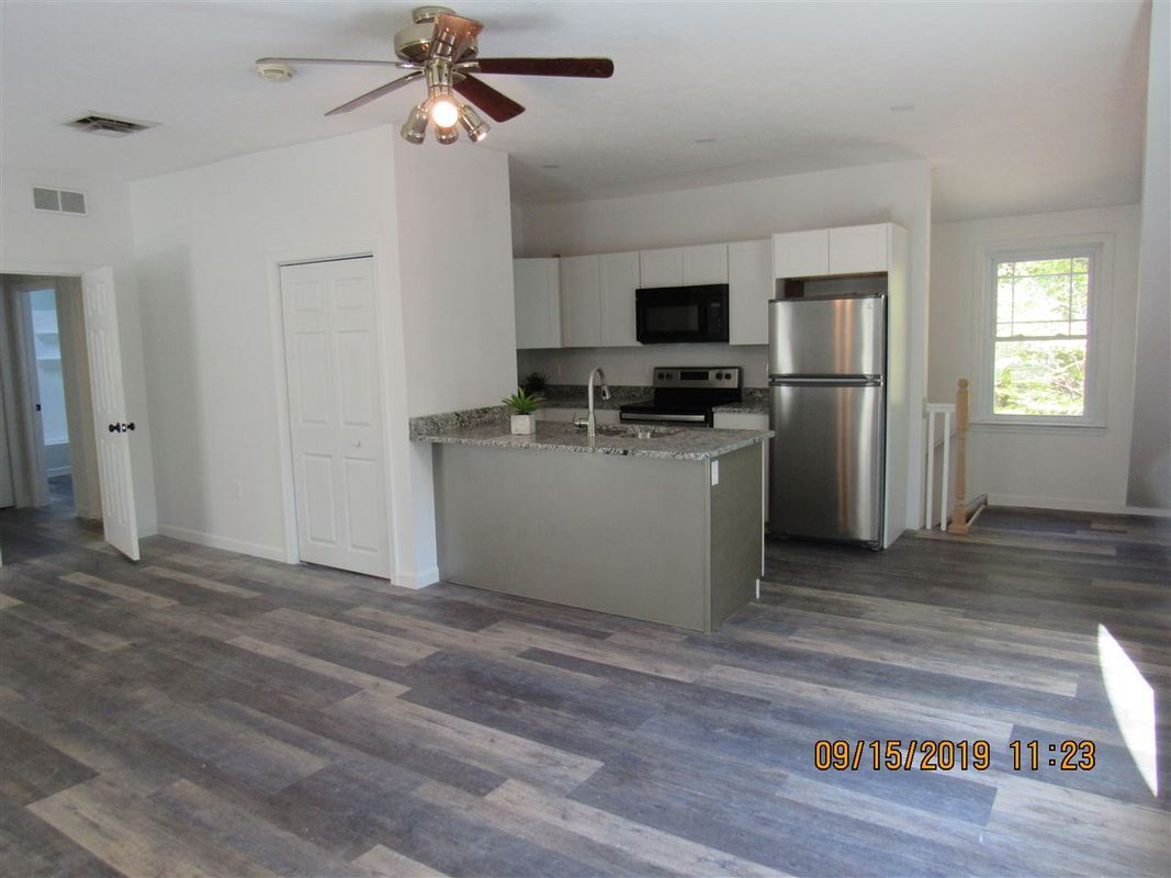 Building Photo - 56 McIntosh