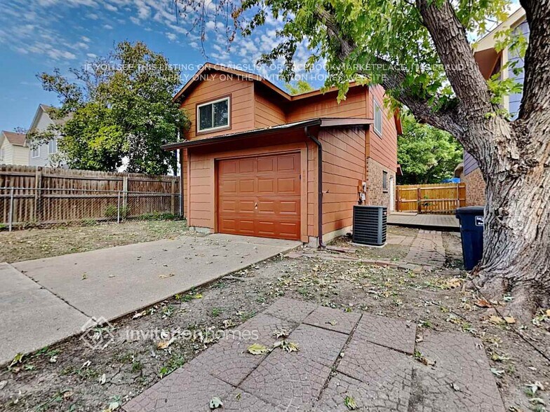 Building Photo - 129 Callender Dr