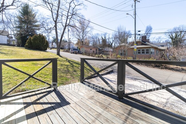 Building Photo - 1900 Edgewood Ave