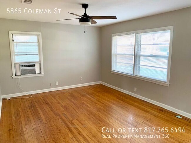 Building Photo - Cozy Westworth Village available for rent