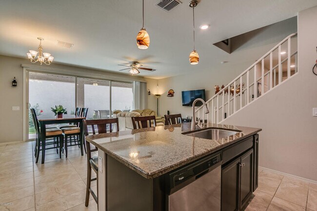 Building Photo - Great Mesa Community Dahlia Pointe 3 bedro...