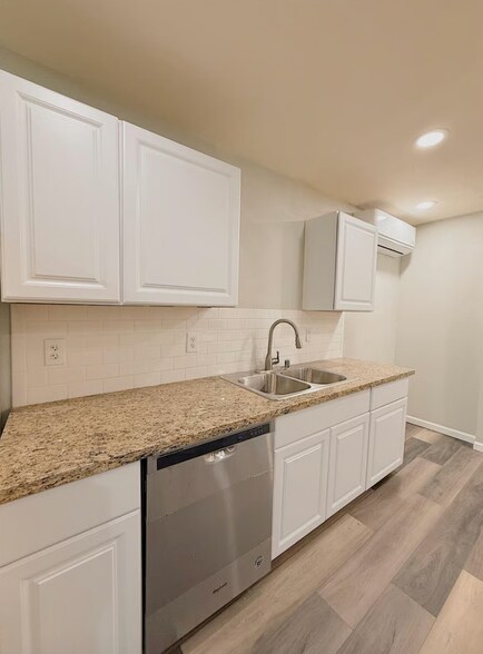 Building Photo - 4941 Mendocino Blvd