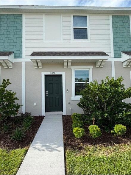 Building Photo - 2864 Skyline Lp