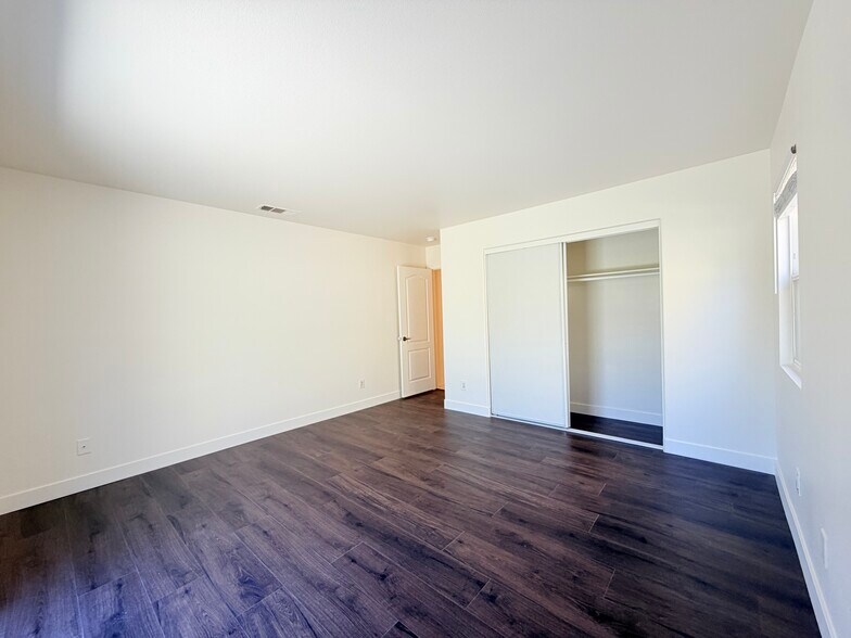 Building Photo - 28330 Linda Vista St
