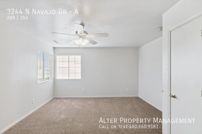 Building Photo - 3244 N Navajo Dr