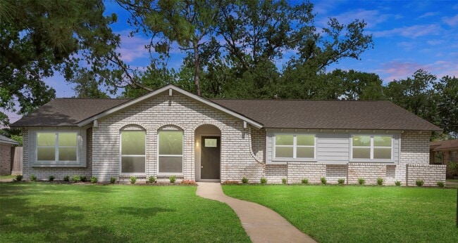Building Photo - 2610 Moss Hill Dr