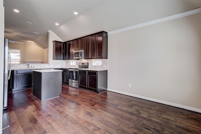 Building Photo - 217 Baldwin Dr