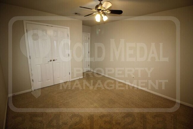 Building Photo - 2908 Tucson Dr