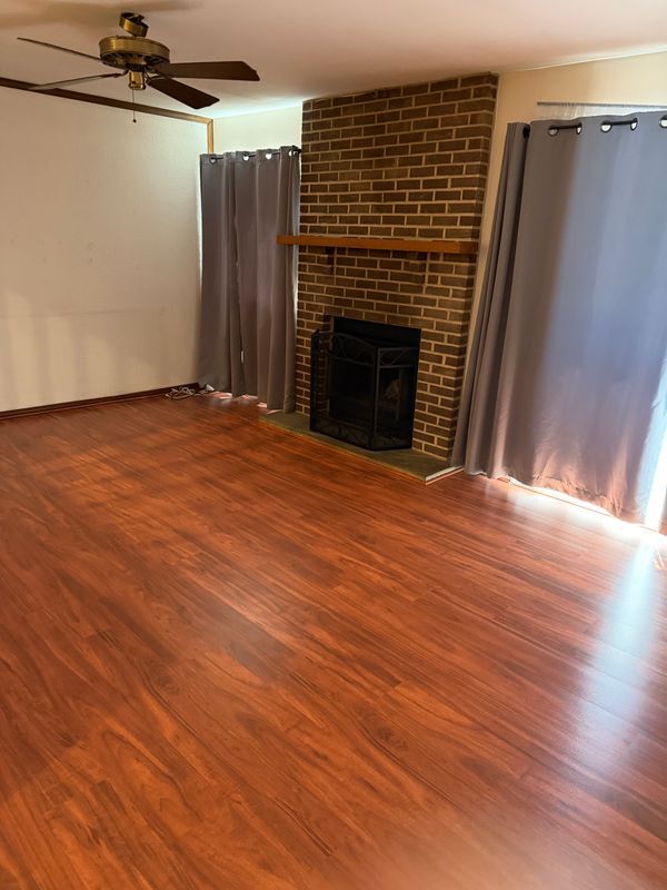 Building Photo - 706 Bismark Way