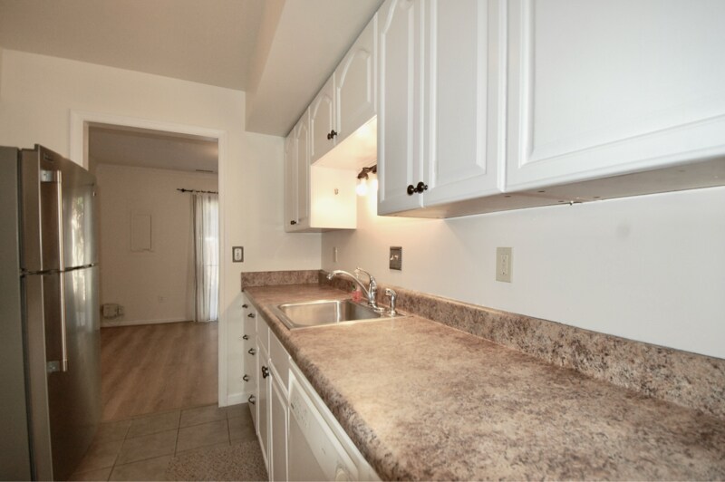 Building Photo - 937 Welch Cir