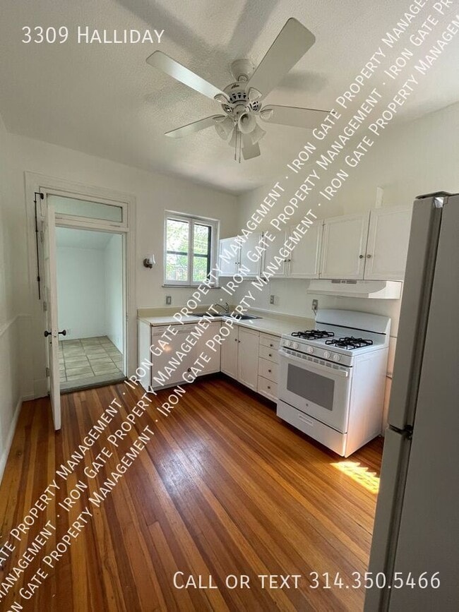 Building Photo - 3309 Halliday-