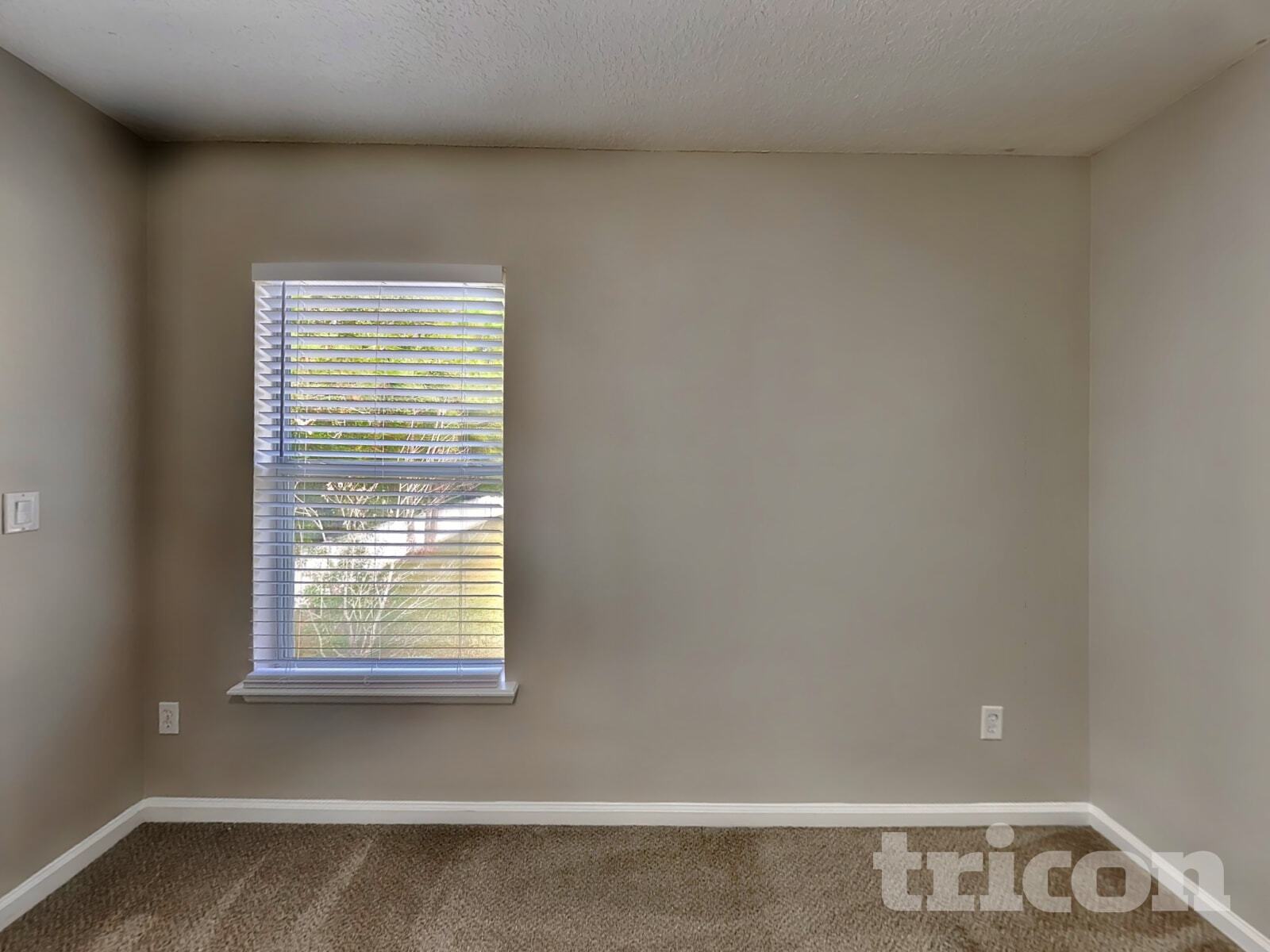 Building Photo - 10818 Birchard Ln