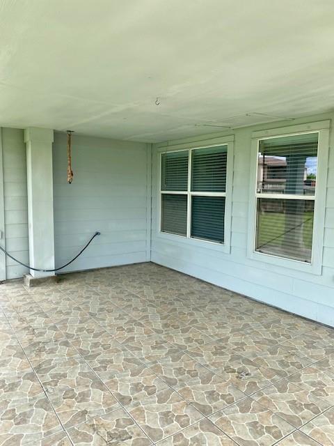 Building Photo - 15522 Hensen Creek Dr