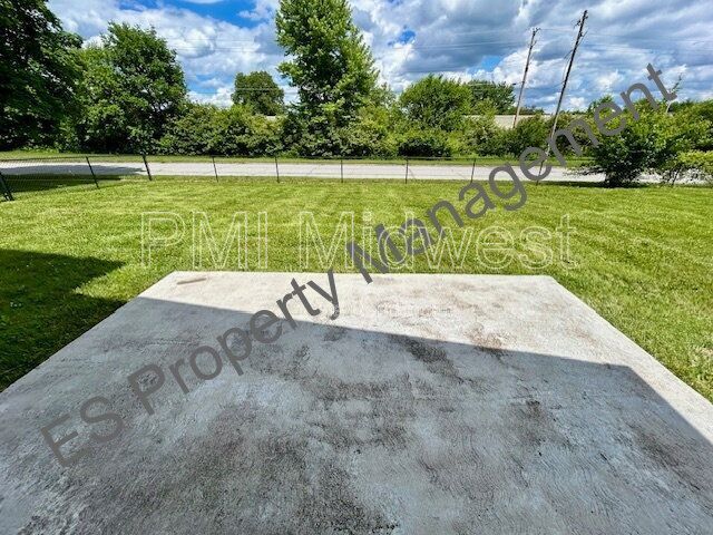 Building Photo - 6627 Live Oak Rd