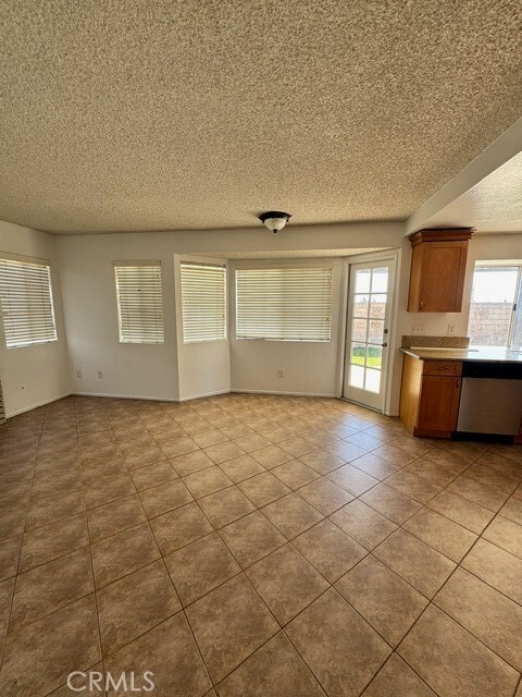 Building Photo - 5139 Independence Ct