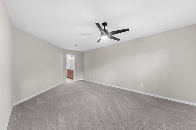 Building Photo - 16026 Beechnut St