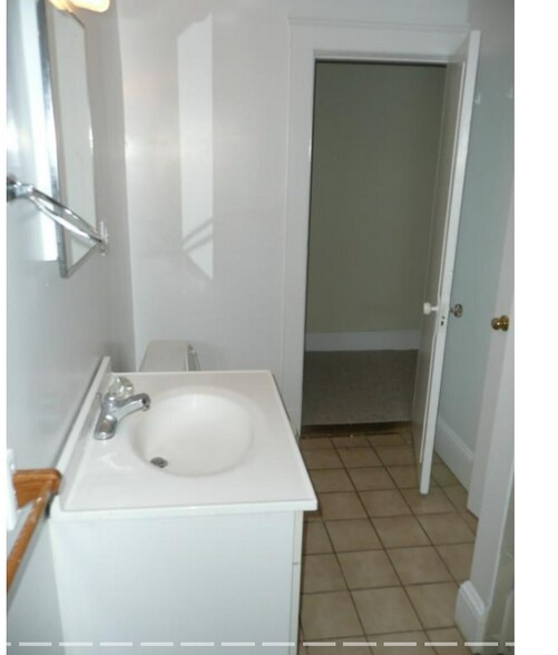 Building Photo - 80 Fenway