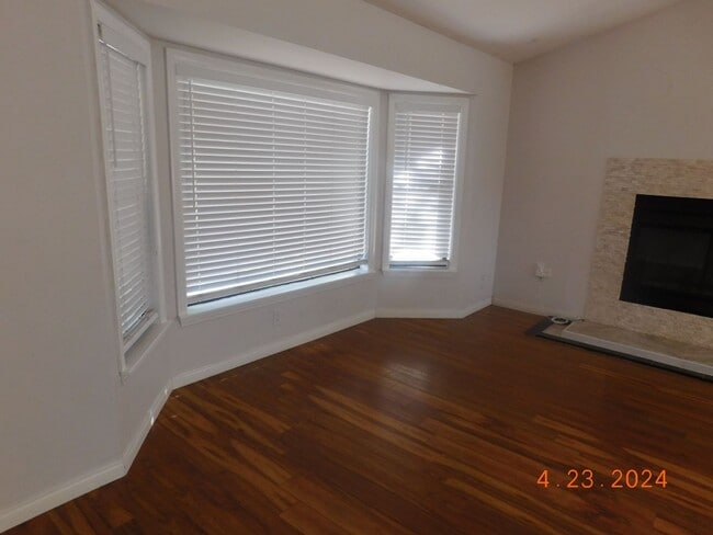 Building Photo - 1232 Mandy Ct