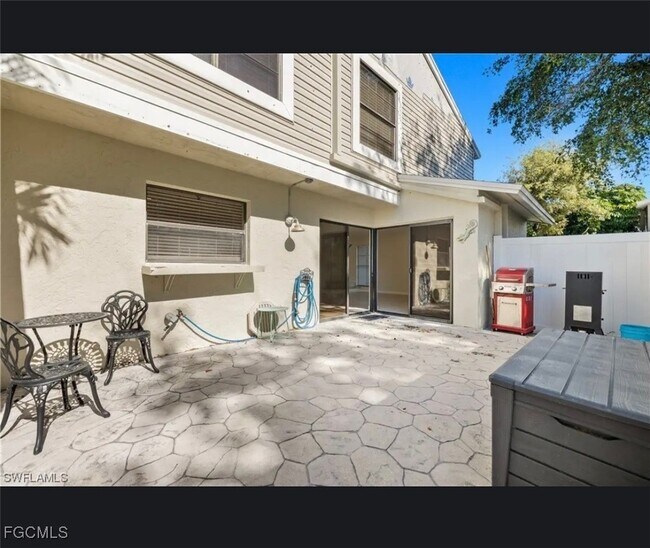 Building Photo - 1416 SW 50th St