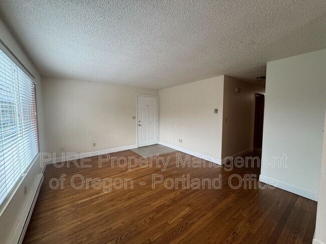 Building Photo - 307 N Mason St