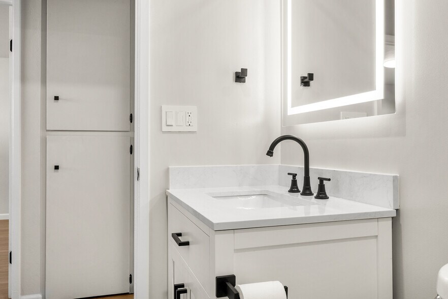 Building Photo - 509 Leibrandt Ave