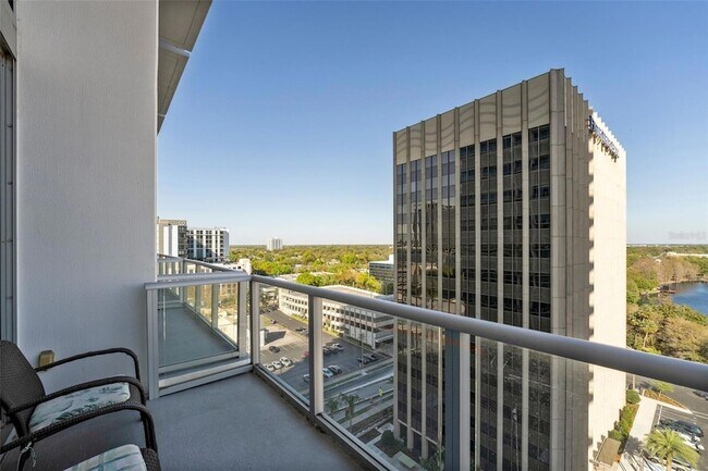 Building Photo - 150 E Robinson St