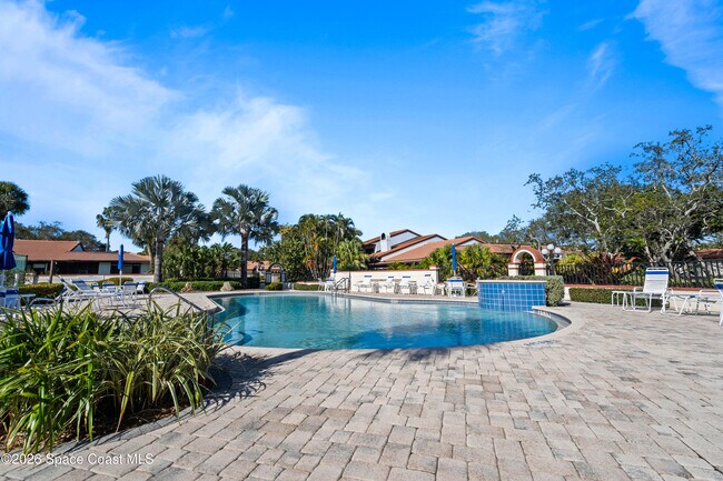 Building Photo - 2001 Parkside Pl